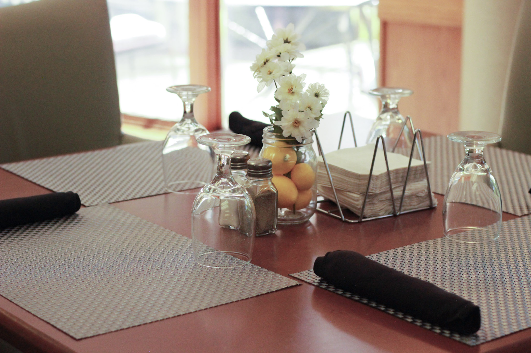 IL Dining Table Closeup